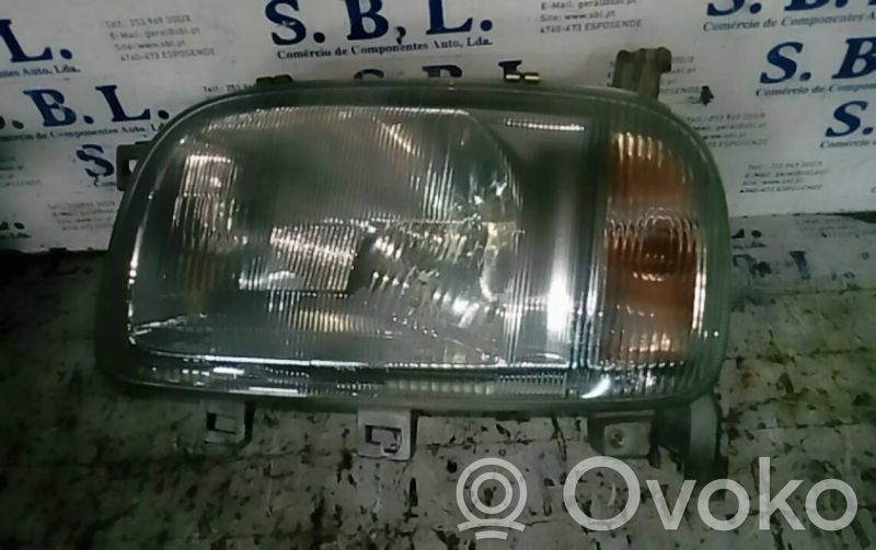 Nissan Micra Lampa przednia 