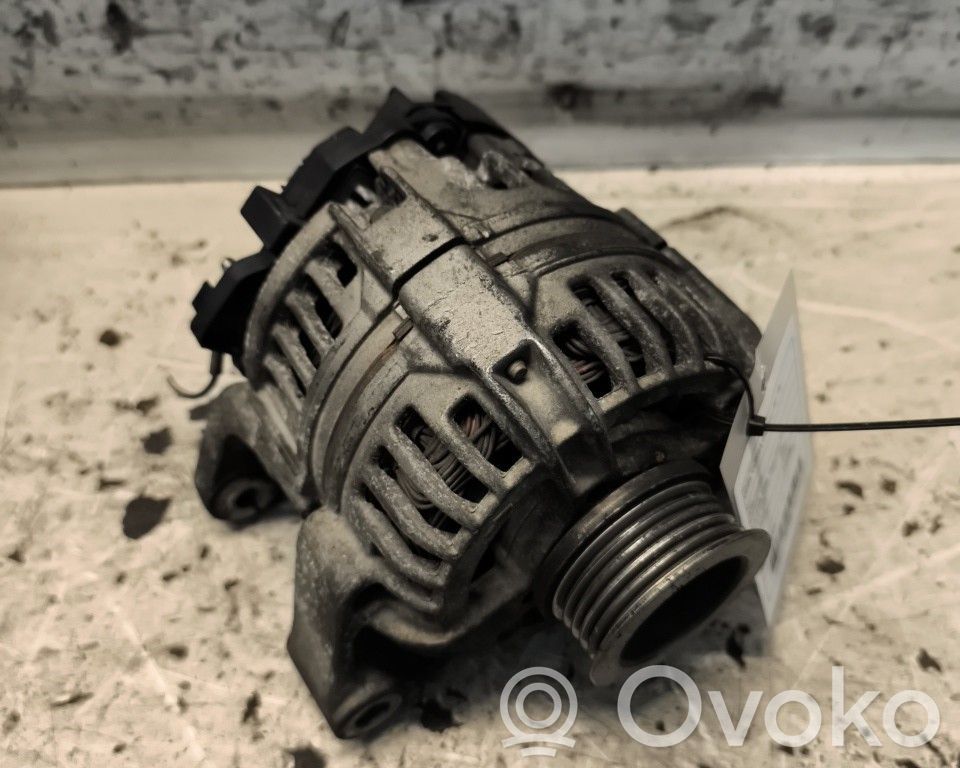 Opel Corsa C Генератор 