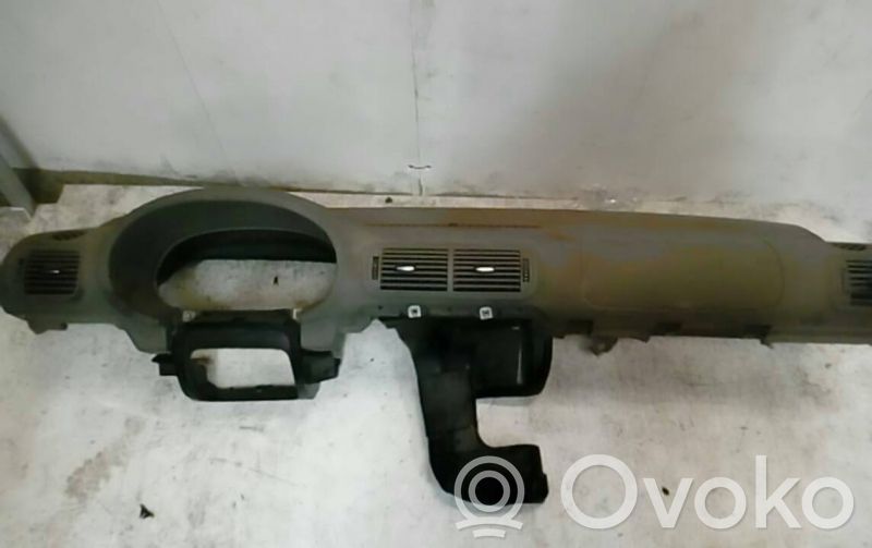 Панель   8L0857069,BRUNO