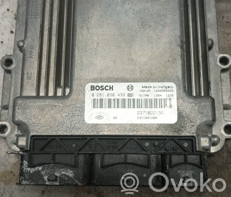 Unidad de control/módulo del motor   0281030439,237102213R,BRUNO