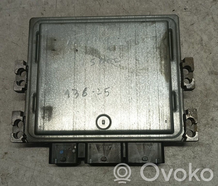 Engine control unit/module   8200565863,S122326109A,ZACK
