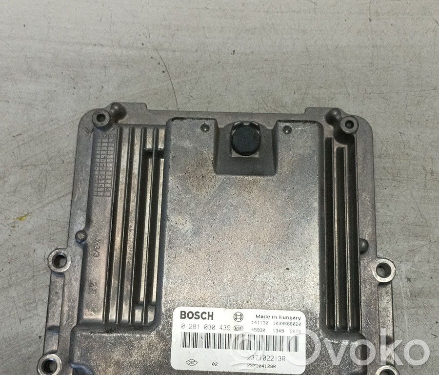 Moottorin ohjainlaite/moduuli   237102213R,ZACK