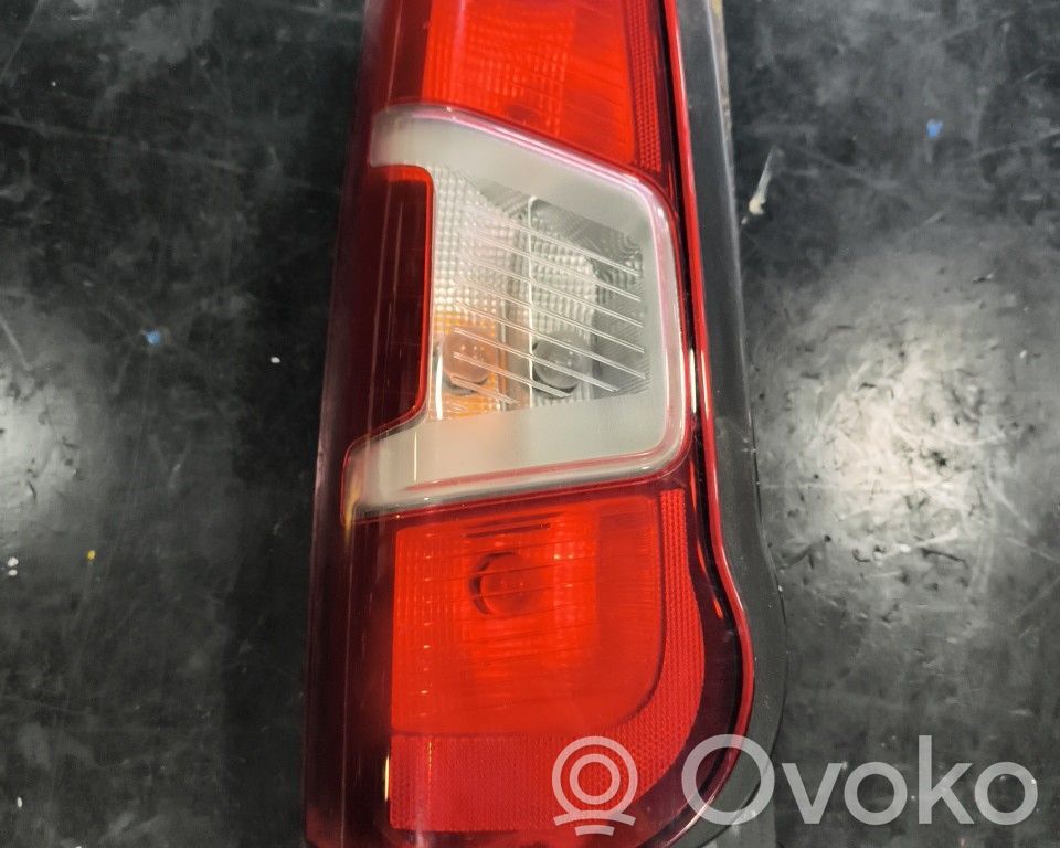 Peugeot Partner III Lampă spate în capacul portbagajului 