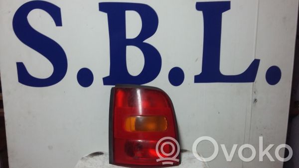 Nissan Micra Luces portón trasero/de freno 