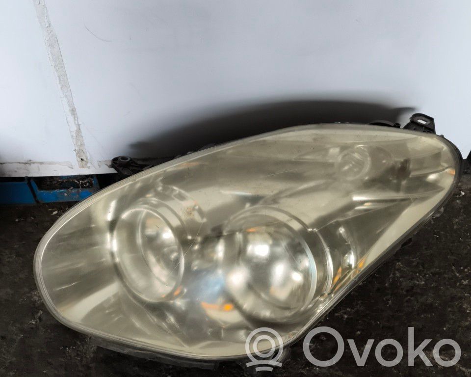 Fiat Doblo Priekšējais lukturis 