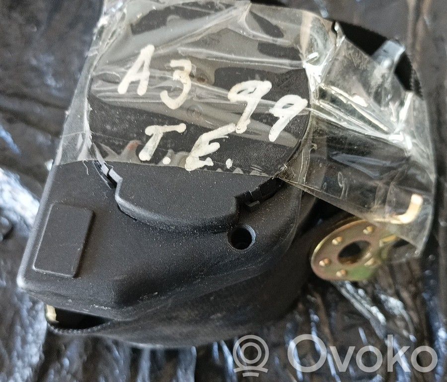 Audi A3 S3 8L Cinturón trasero 