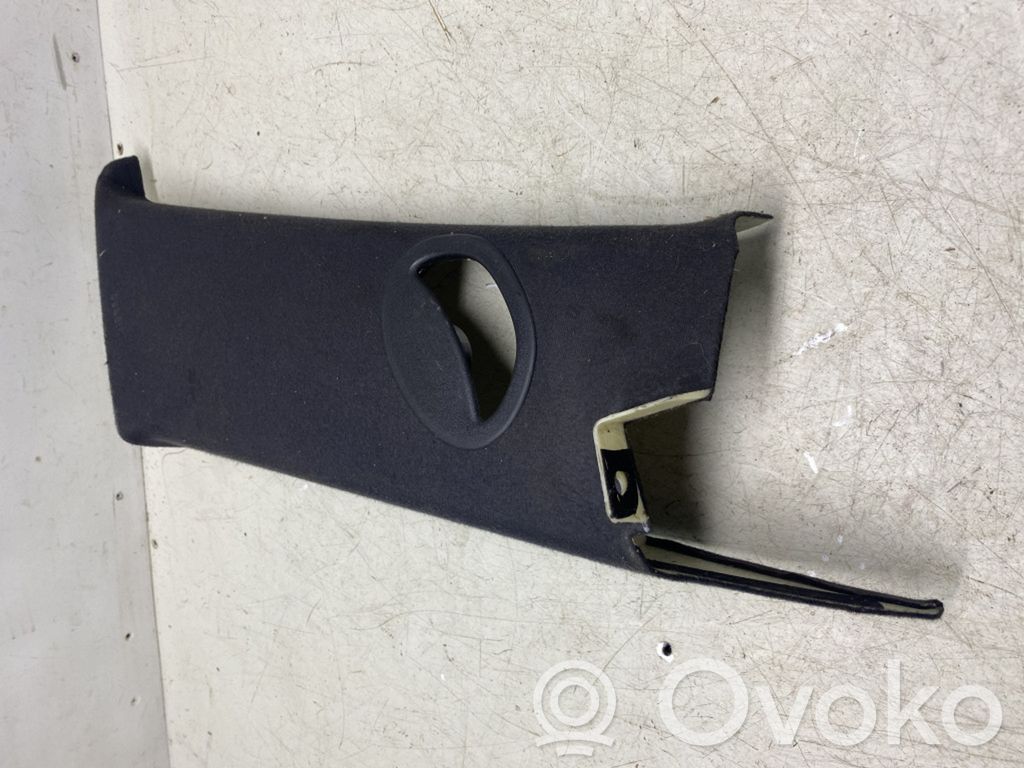 BMW X5 E70 Šoninė apdaila prie galinės sėdynės (viršus) 