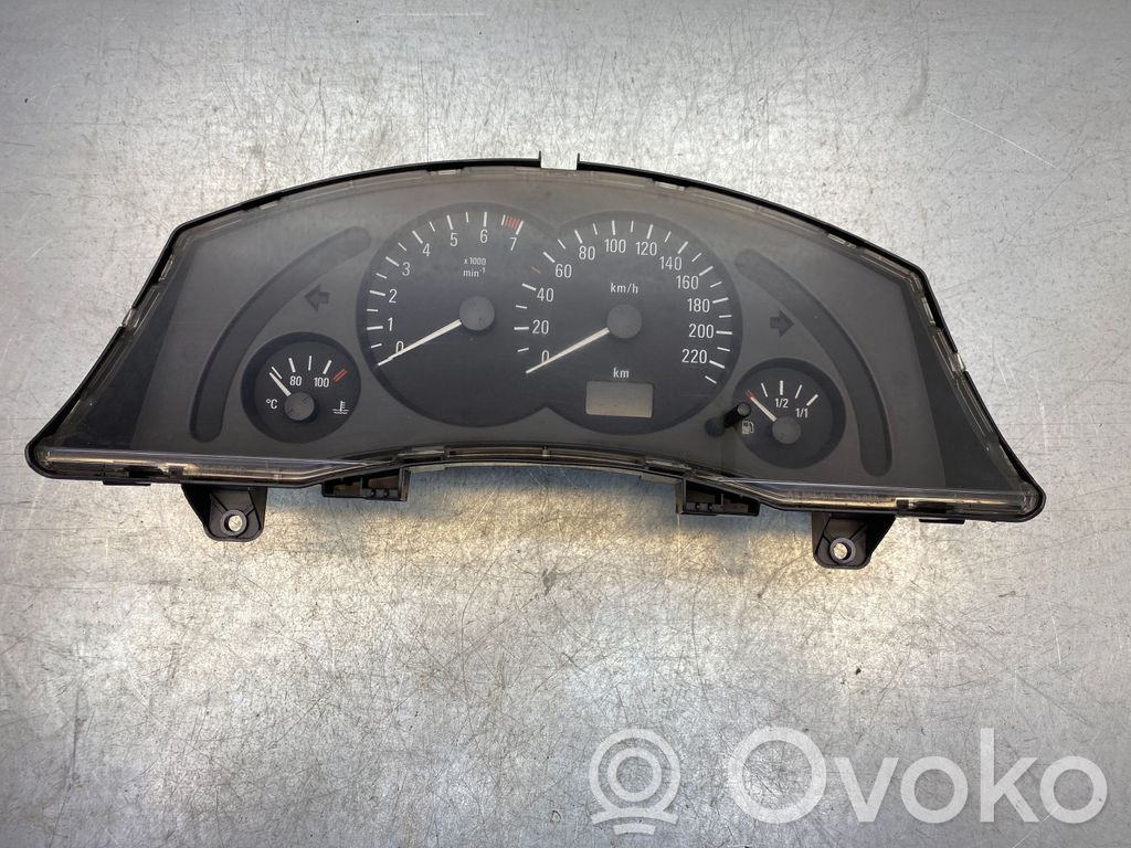 Opel Meriva A Speedometer (instrument cluster) 