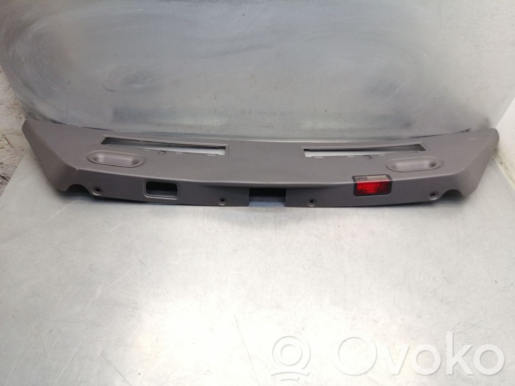 BMW 7 E65 E66 Apdaila bagažinės dangčio (komplektas) 