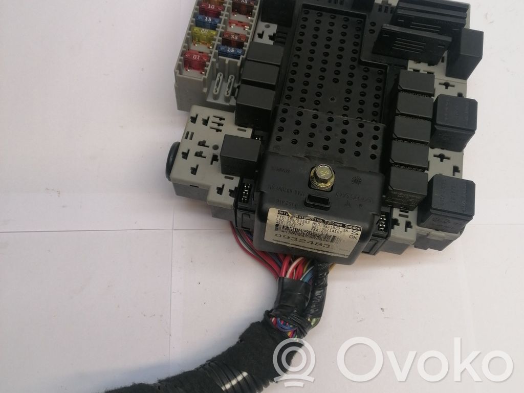 Volvo V70 Fuse module 