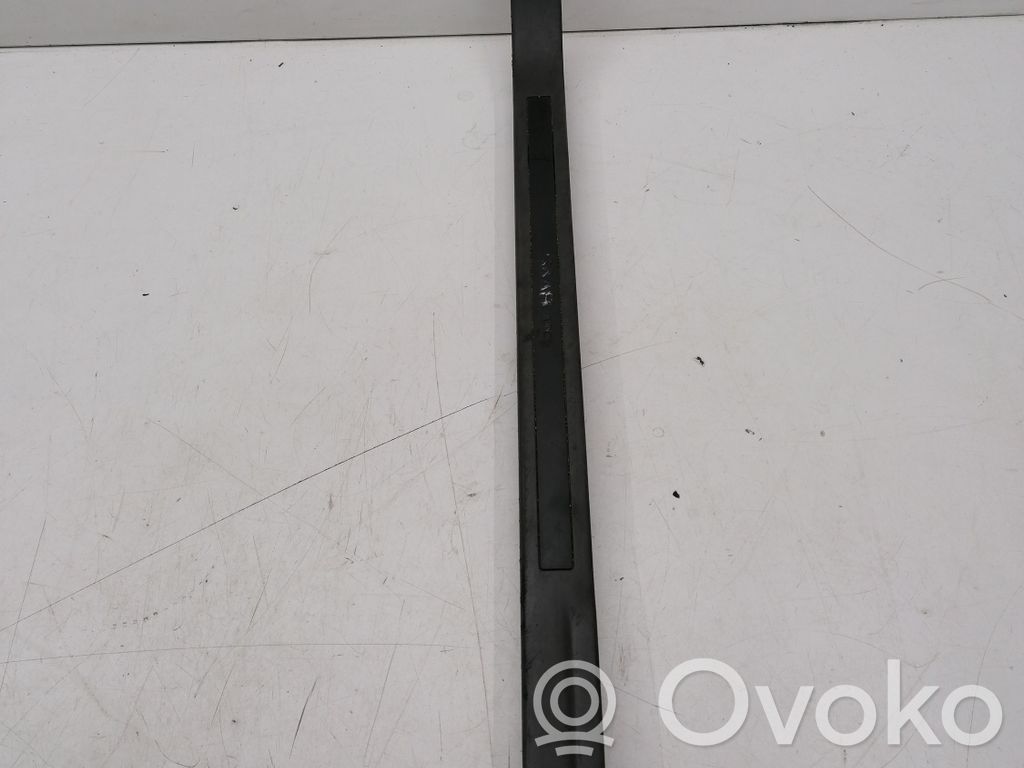 Saab 9-5 Garniture marche-pieds avant 