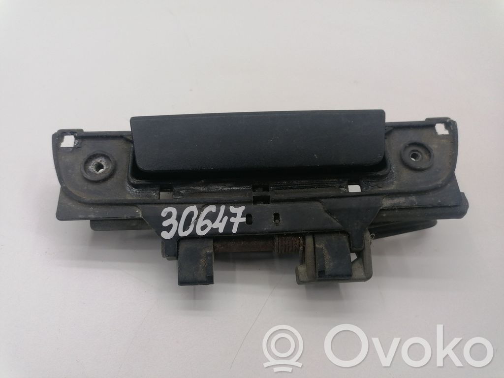 BMW 3 E36 Bagāžnieka rokturis 