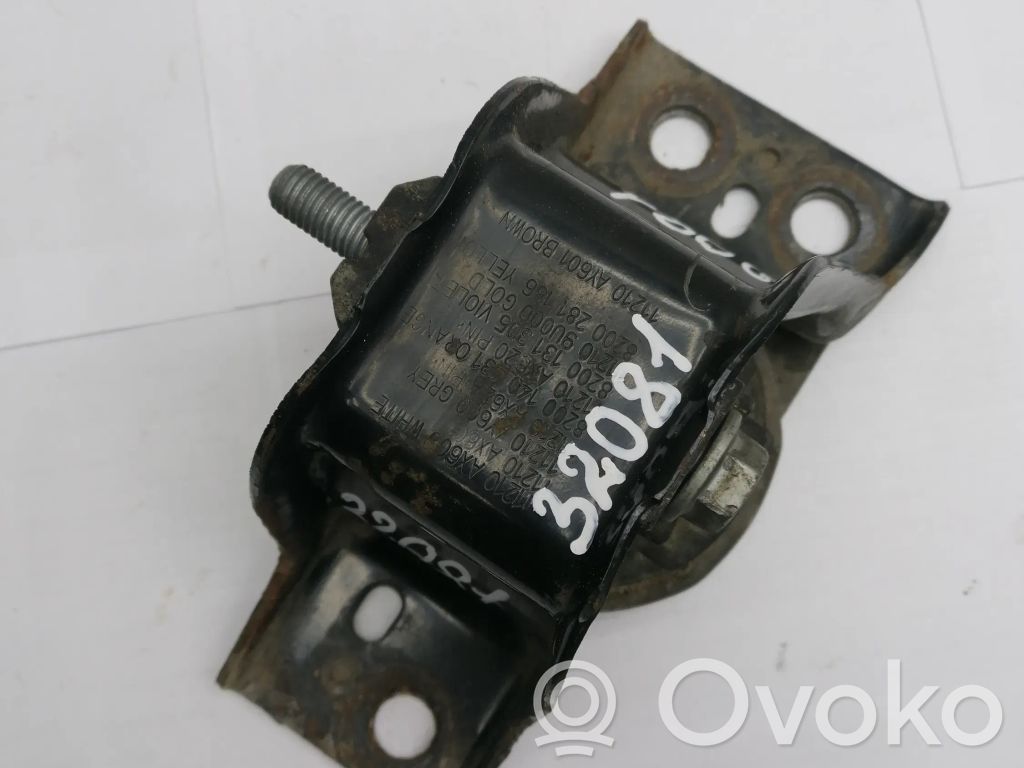 Renault Clio III Engine mount bracket 