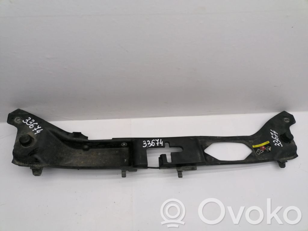 Volvo V50 Apdaila variklio dangčio spynos 