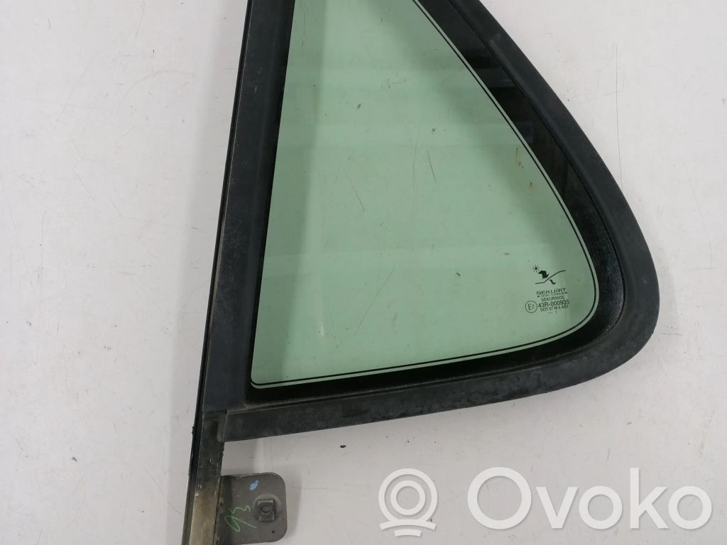 Saab 9-5 Ventanilla de ventilación de la puerta trasera 