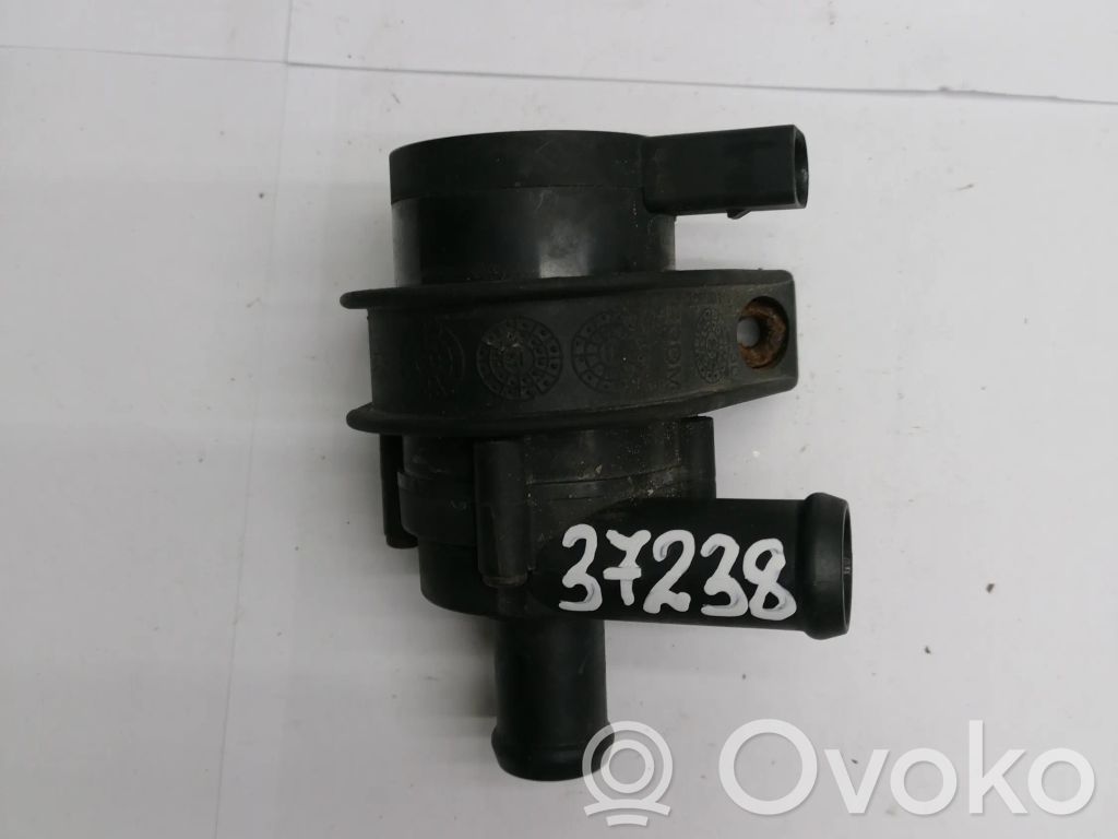 Volkswagen PASSAT B6 Electric auxiliary coolant/water pump 