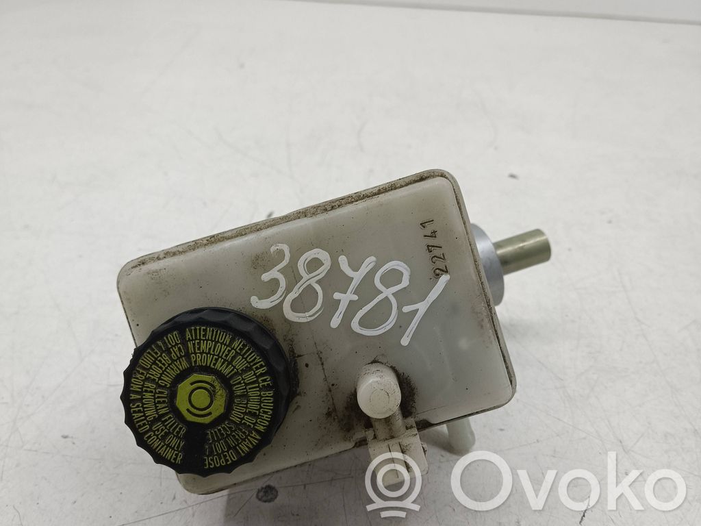 Toyota Yaris Główny cylinder hamulca 