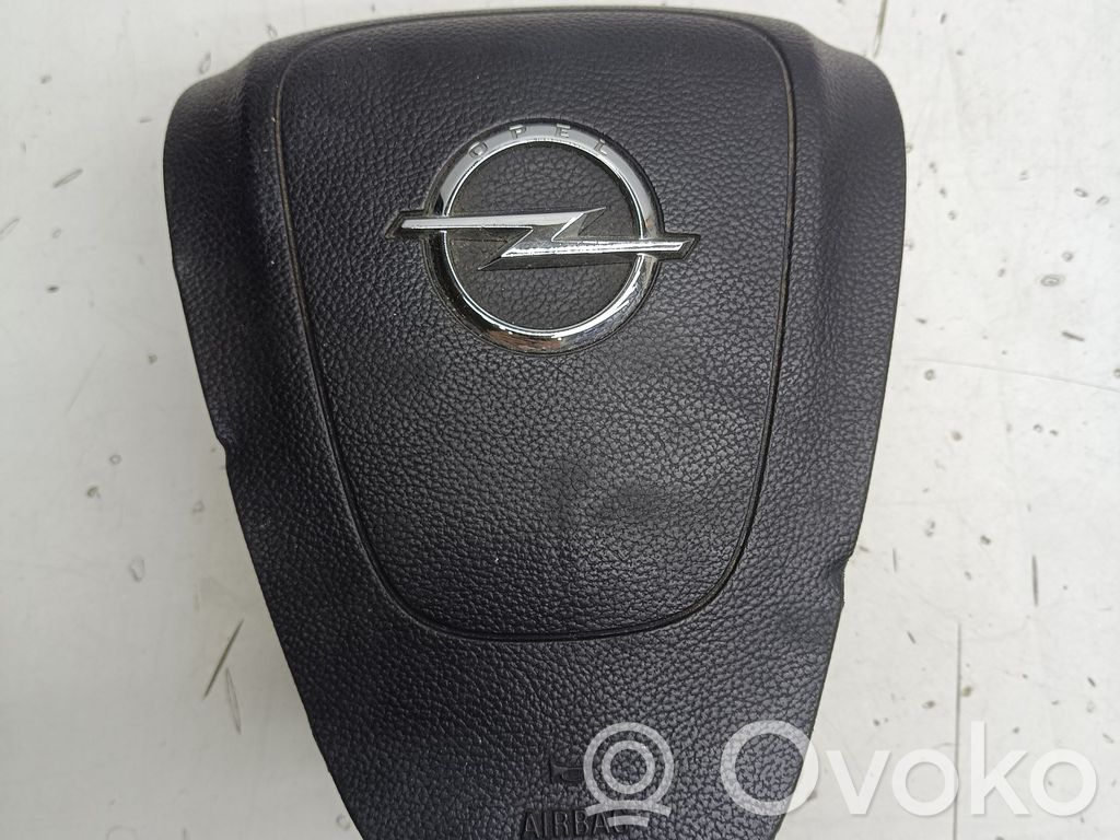 Opel Astra J Ohjauspyörän turvatyyny 