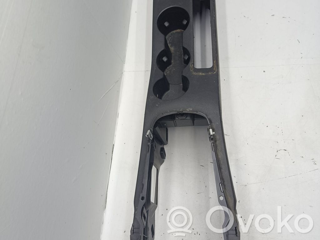 Opel Astra J Center console 