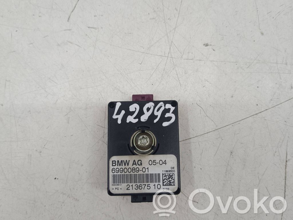 BMW X3 E83 Antenos stiprintuvas 