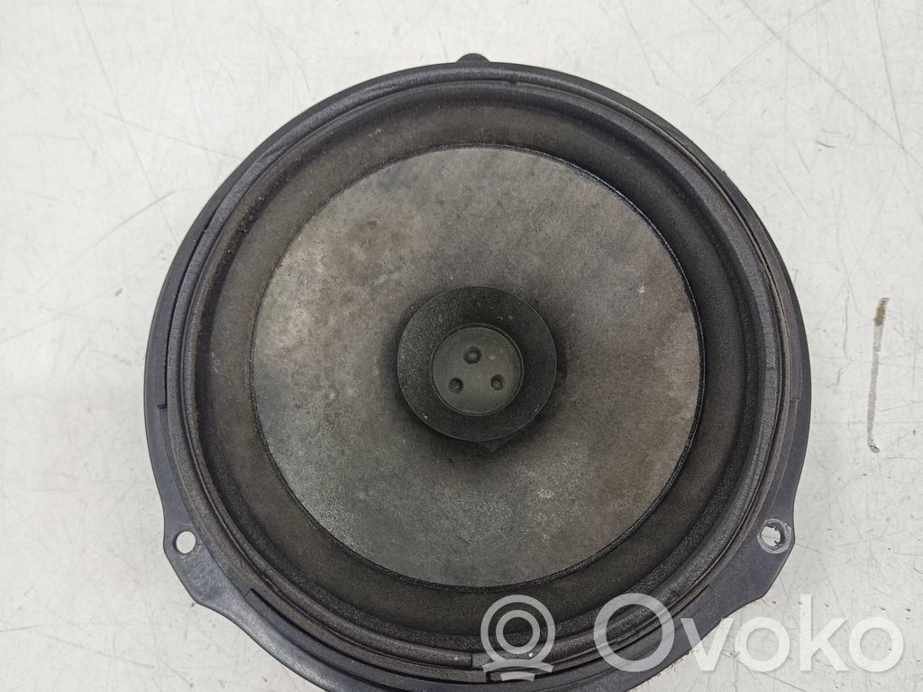 Altavoz de la puerta trasera   3M5T18808CD