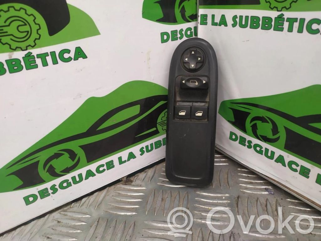 Electric window control switch   96565186