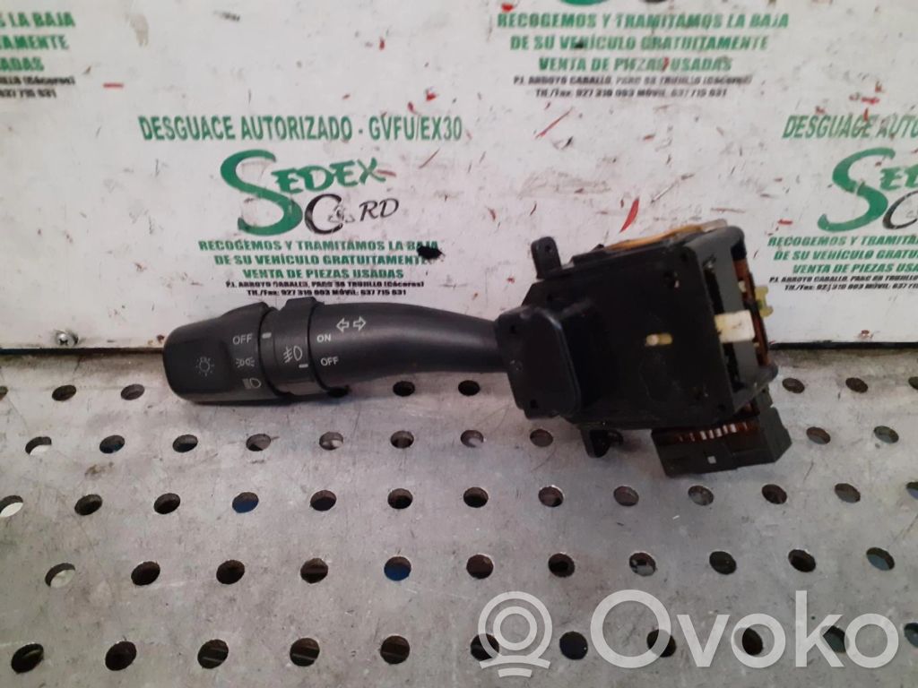 KIA Sorento Wiper turn signal indicator stalk/switch 
