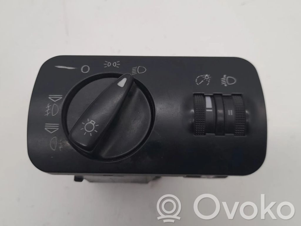 Seat Cordoba (6K) Interruptor de luz 