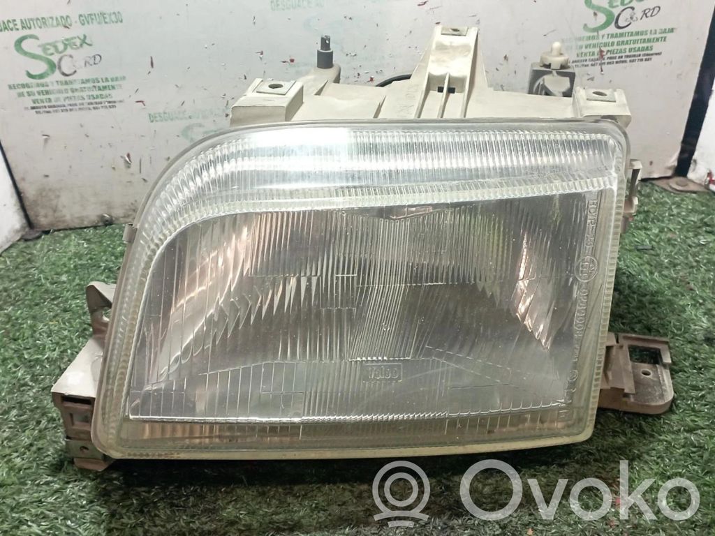 Renault Clio I Phare frontale 