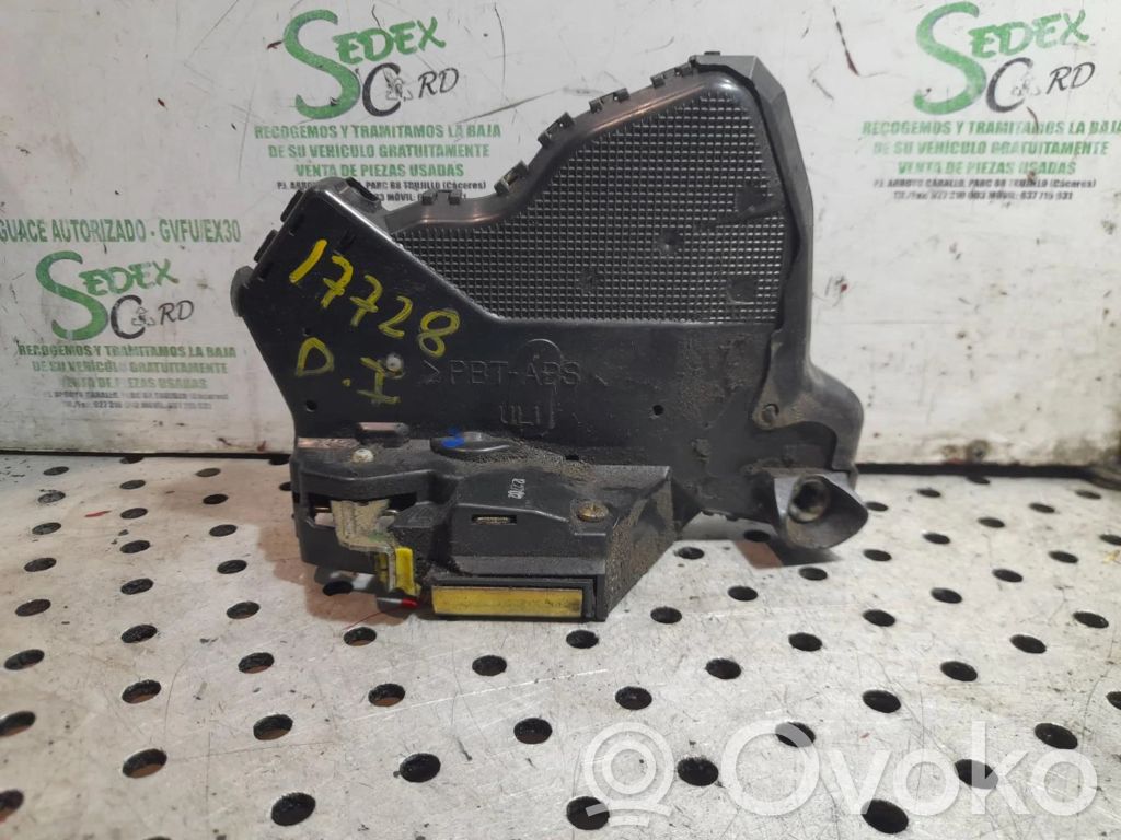 Cerradura de puerta delantera   SINREF