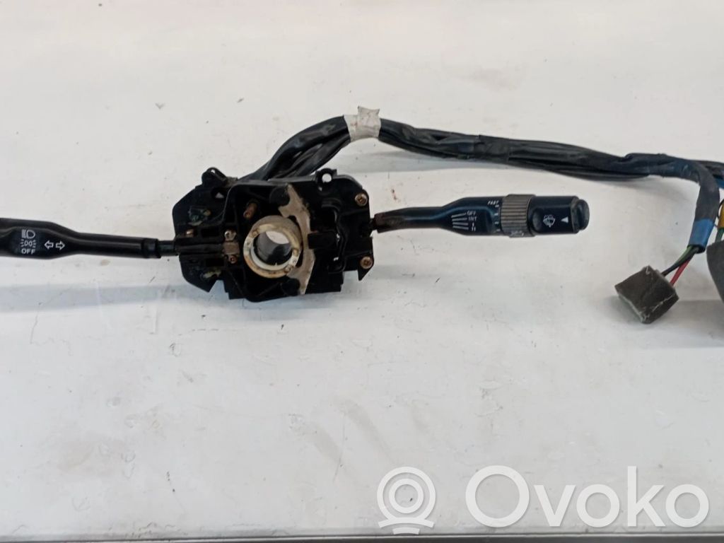 Hyundai Sonata Interruptor de control multifunción 