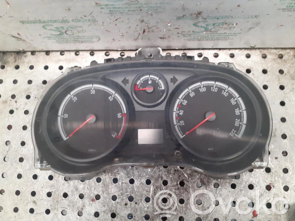 Opel Corsa E Speedometer (instrument cluster) 