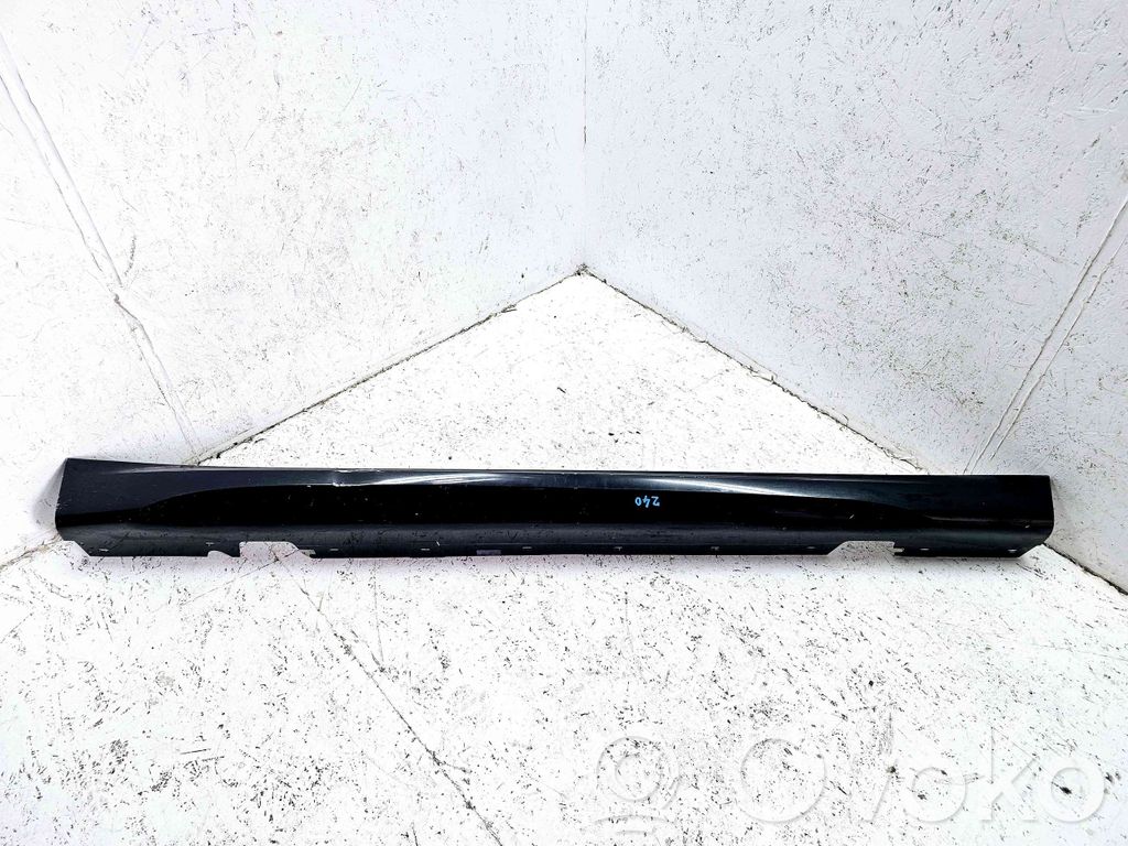 BMW X1 E84 Etukynnys (korin osa) 