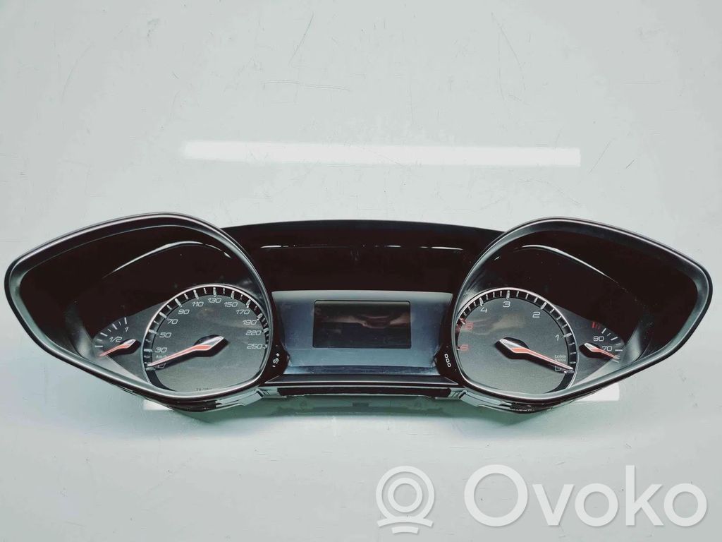 Peugeot 308 Speedometer (instrument cluster) 
