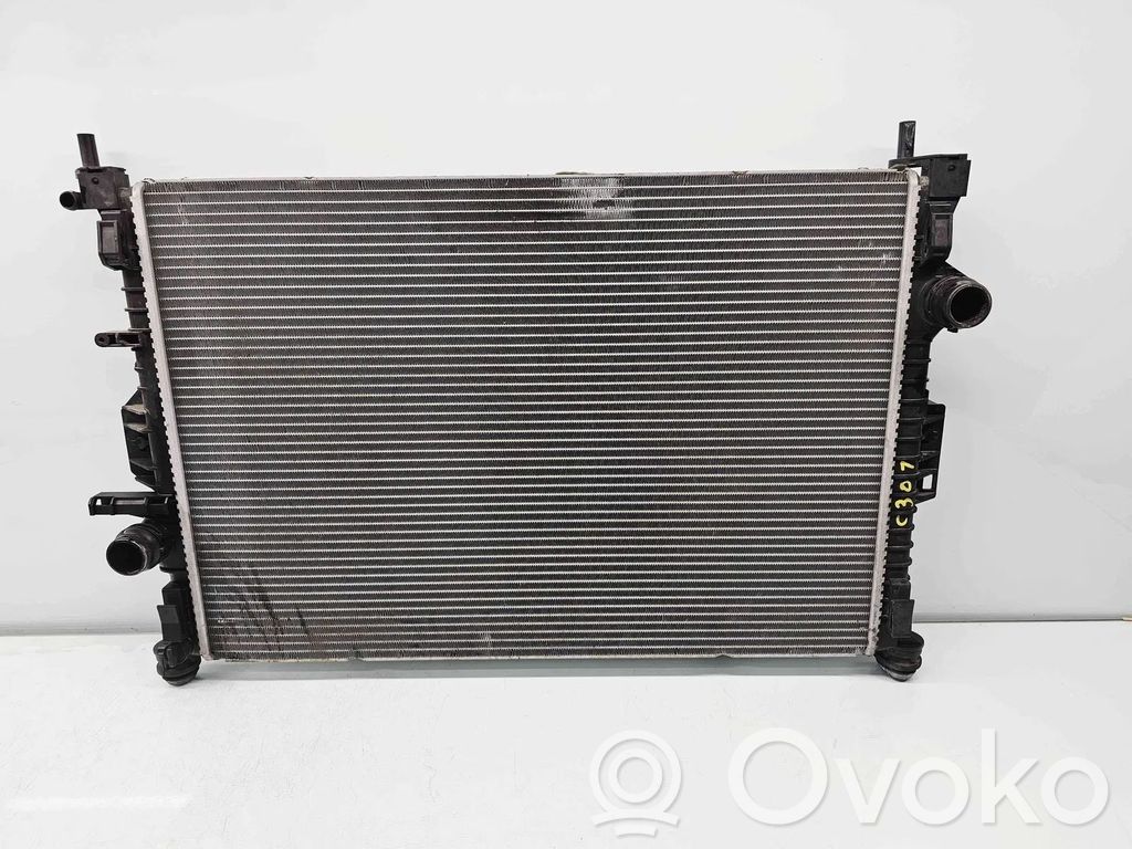 Ford Kuga II Coolant radiator 