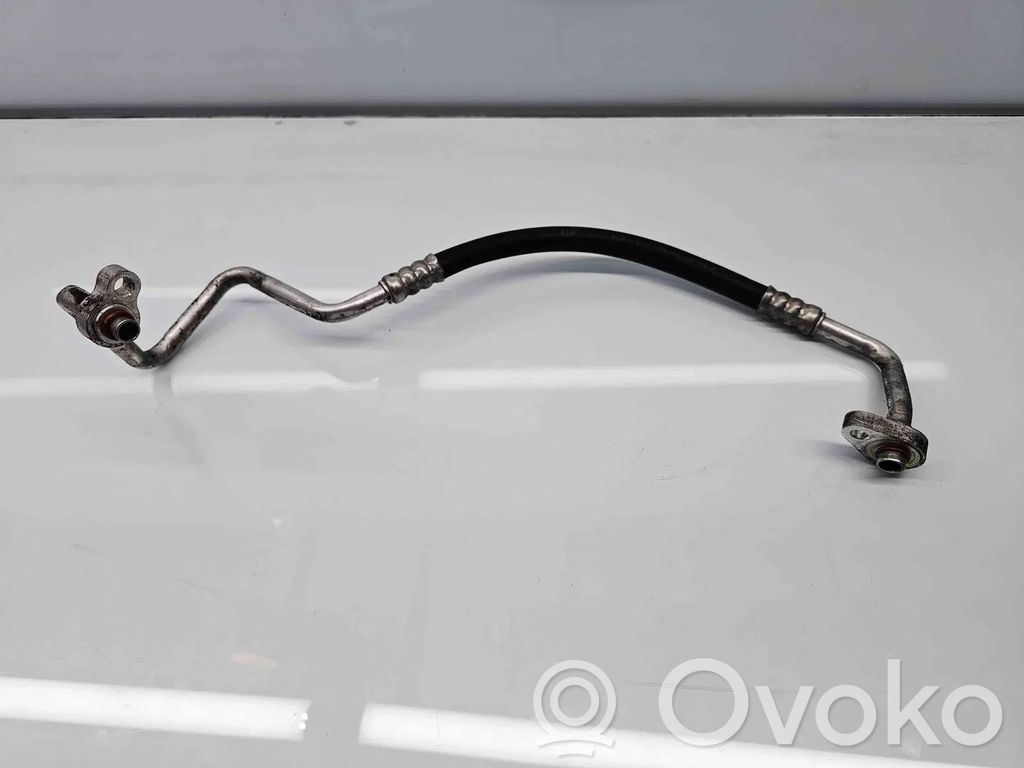 Ilmastointilaitteen putki (A/C)   OEM
