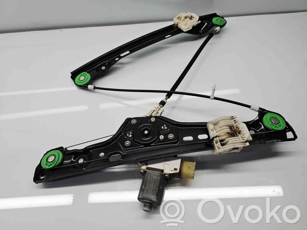 Front door window regulator with motor   7060266