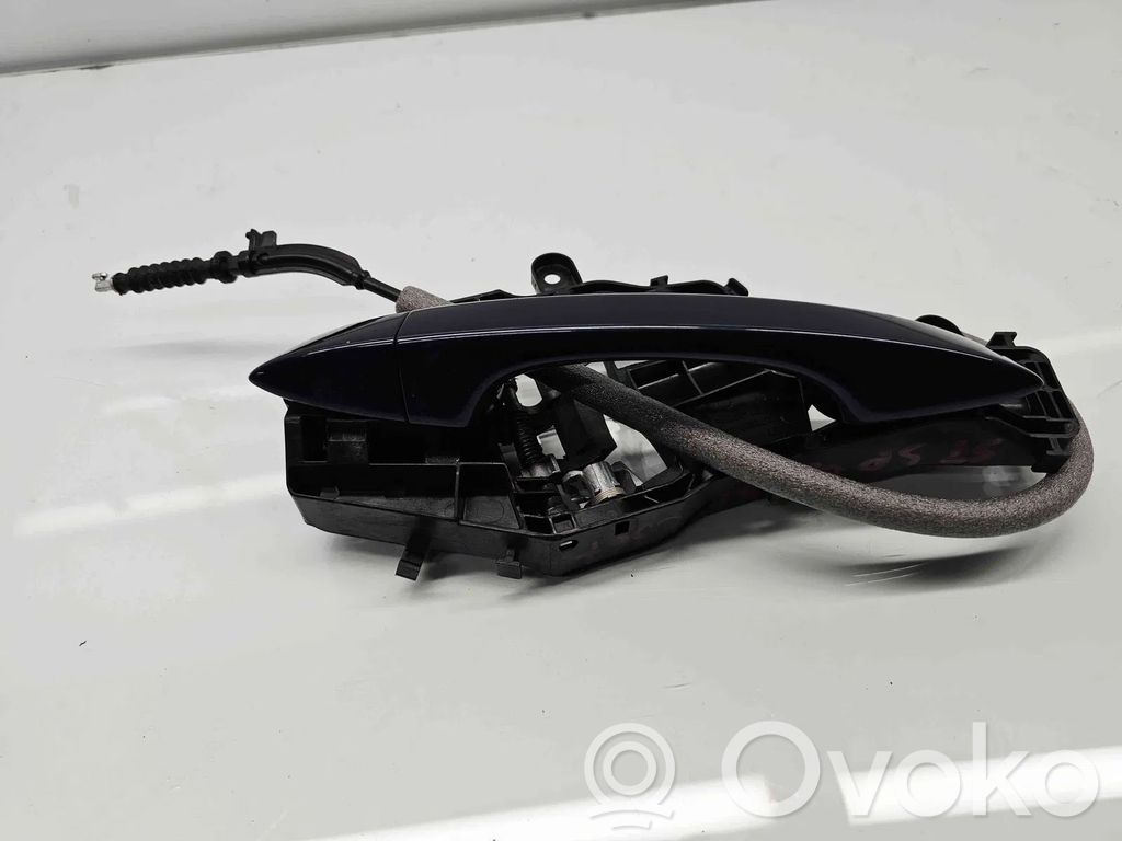 Volkswagen PASSAT B8 Manecilla externa puerta trasera 