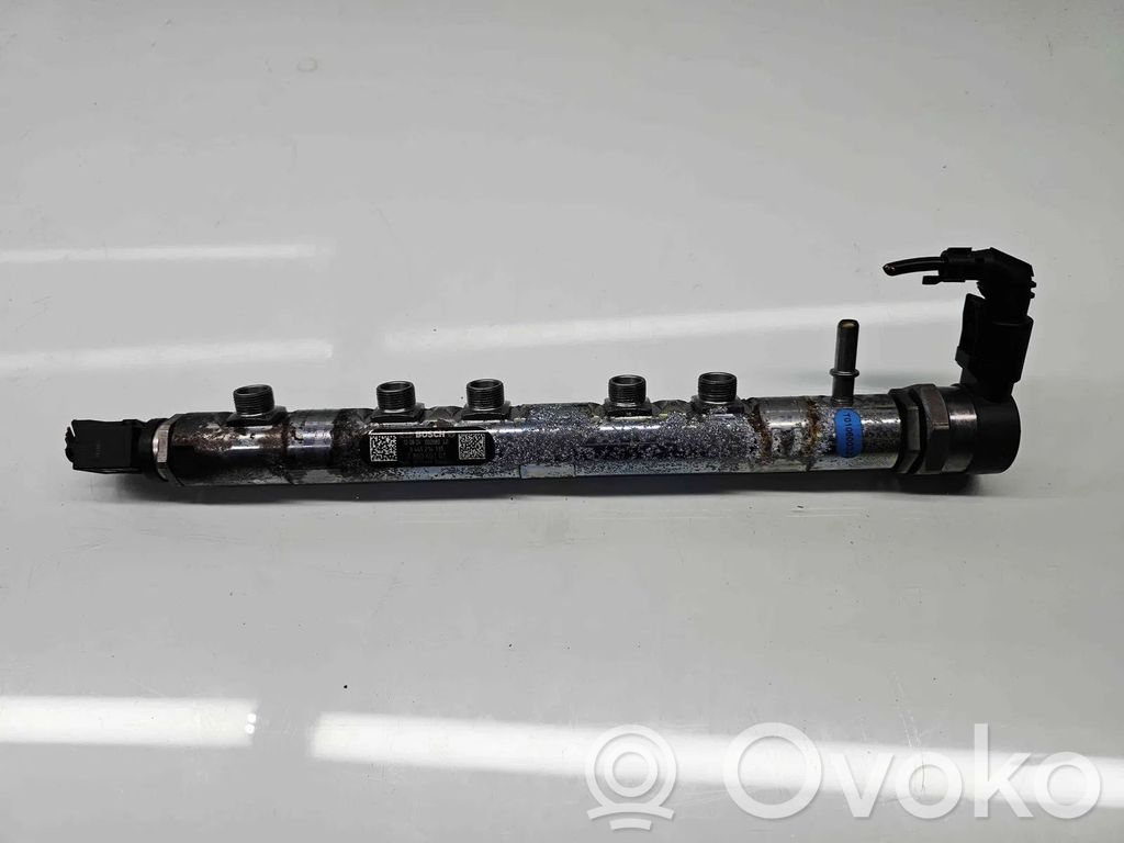 BMW 5 F10 F11 Linea principale tubo carburante 