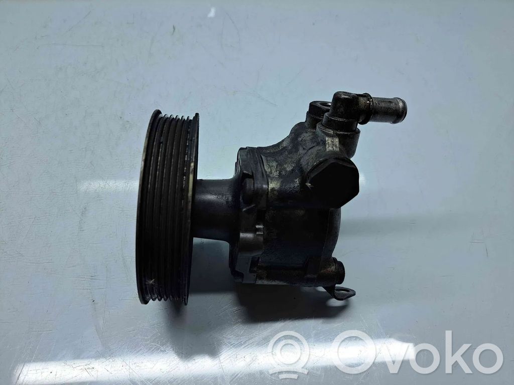 BMW X3 E83 Ohjaustehostimen pumppu 