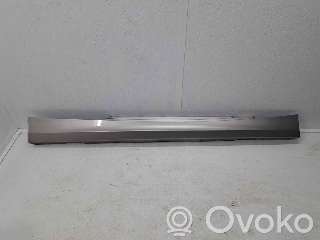 BMW 1 E82 E88 Sottoporta anteriore (parte carrozzeria) 