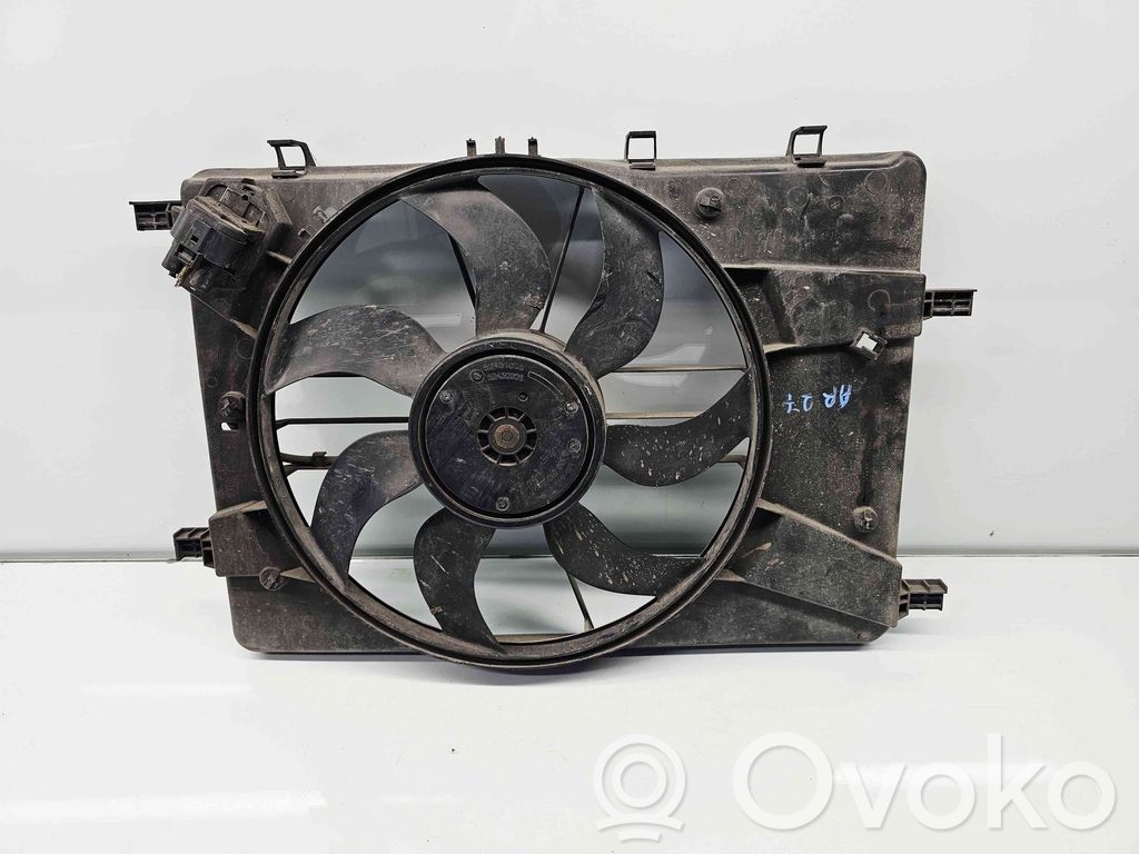 Opel Astra J Elektryczny wentylator chłodnicy 