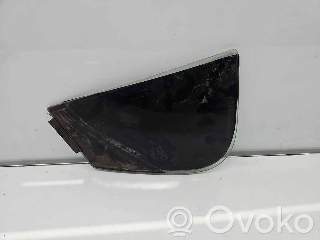 Luna de la puerta trasera   OEM