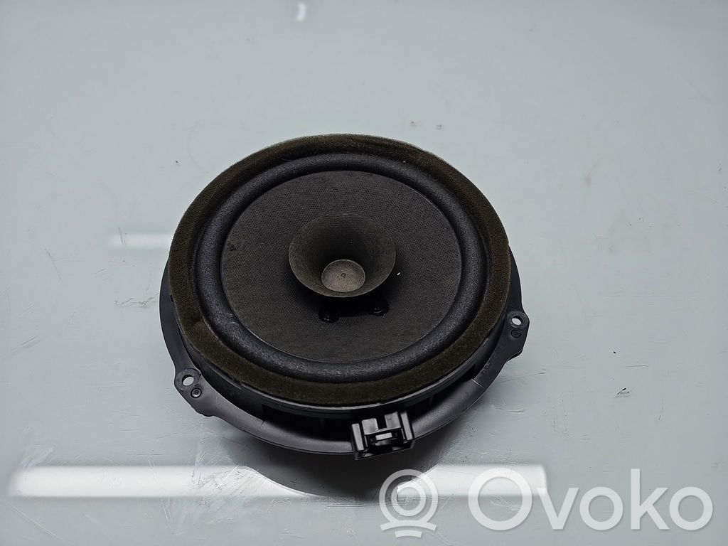 Altavoz de la puerta delantera   AA6T18808CA