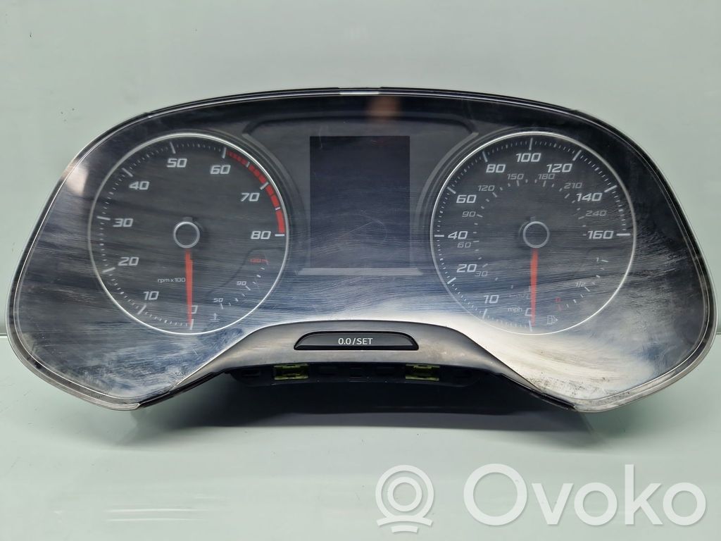 Seat Leon (5F) Clock 