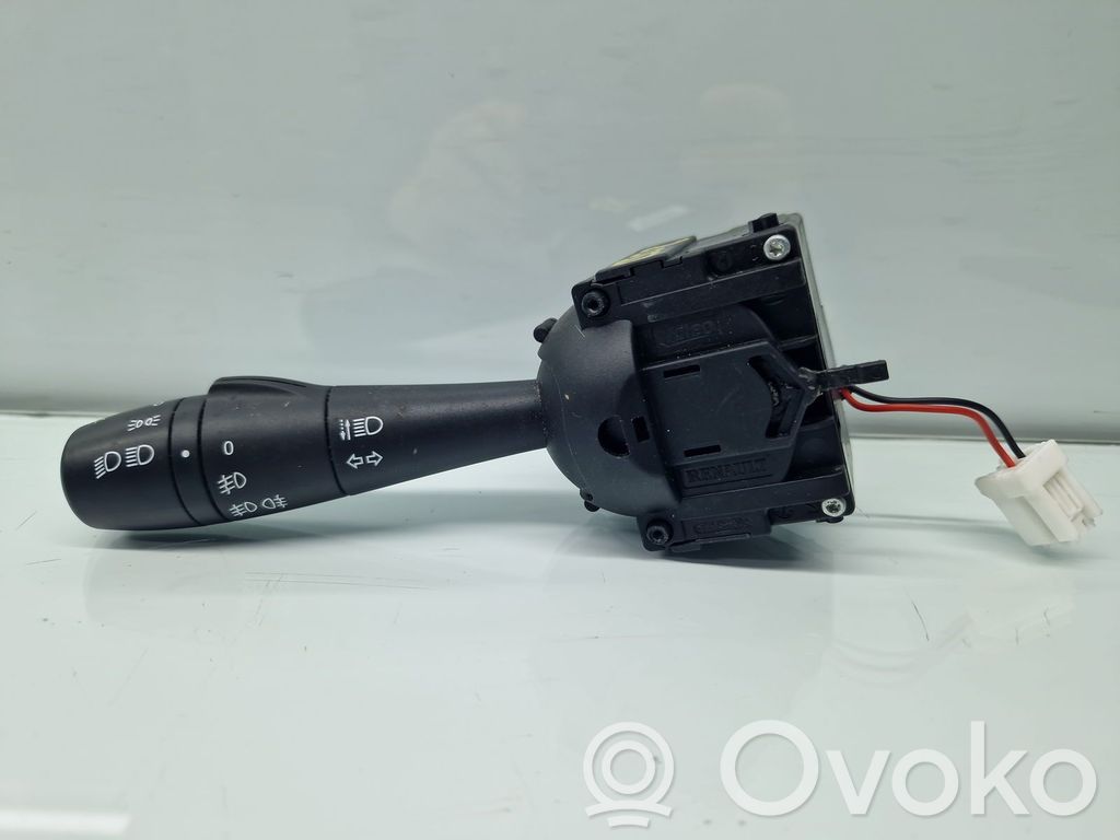 Dacia Logan II Indicator stalk 