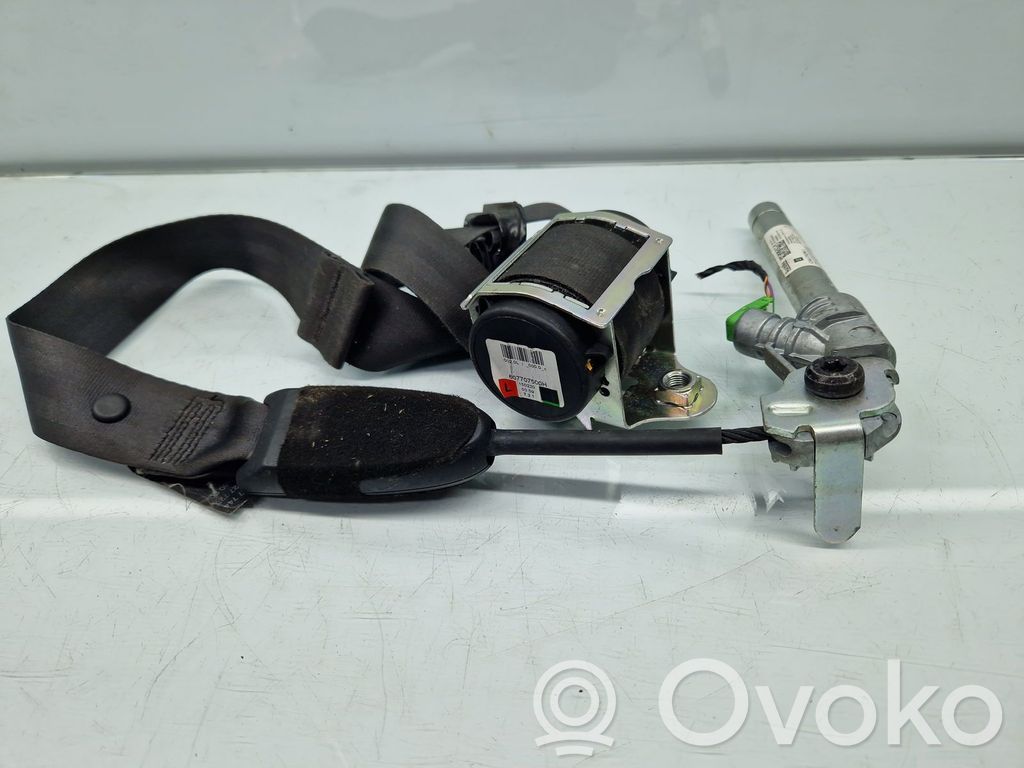 Opel Corsa E Kita salono detalė 