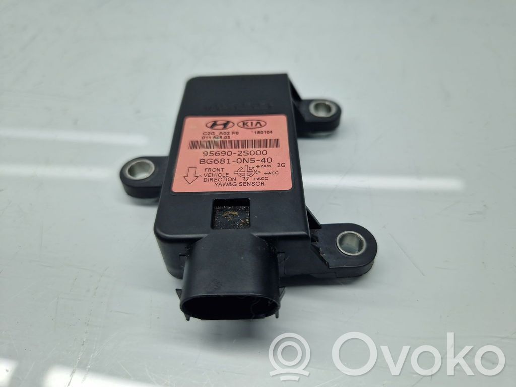 ESP (stability system) control unit   956902S000