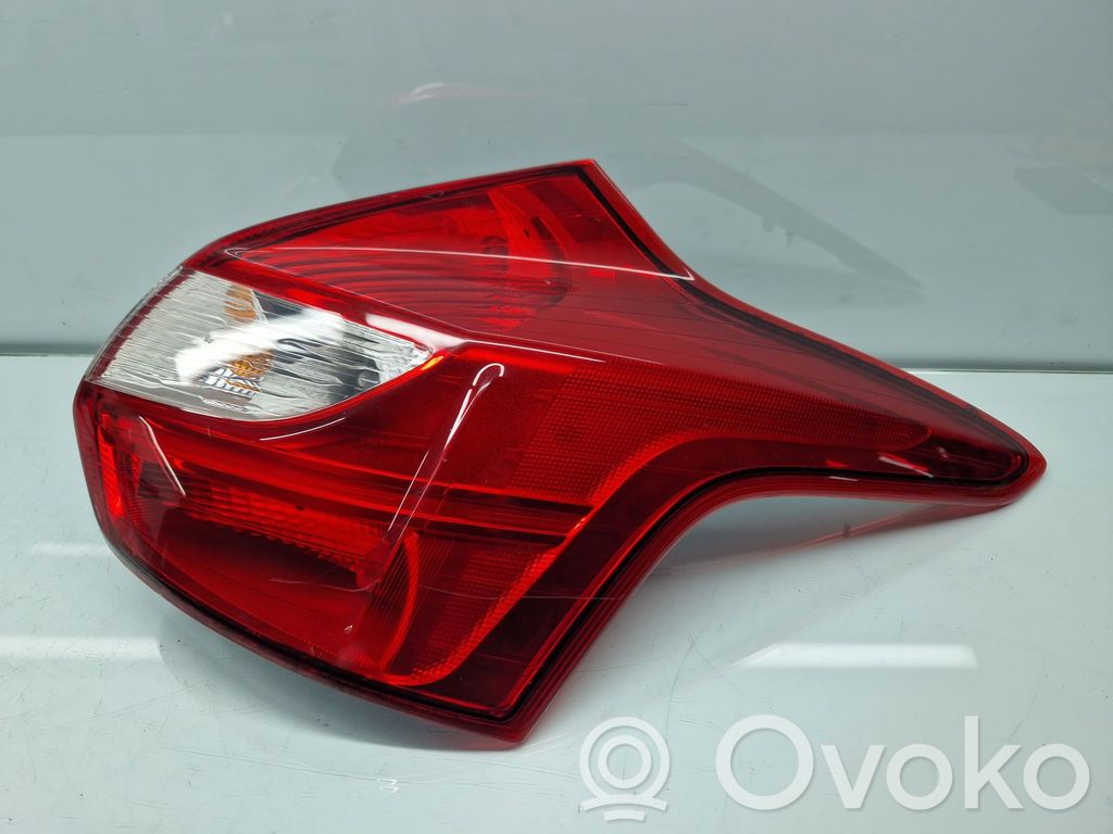 Ford Focus Luz trasera/de freno 