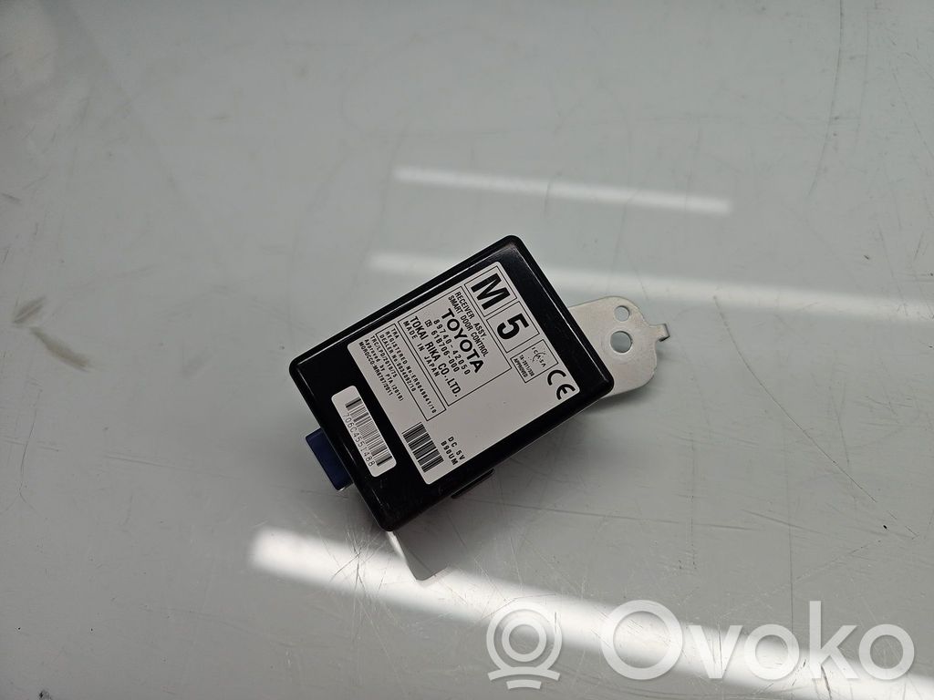 Toyota RAV 4 (XA40) Modul confort 